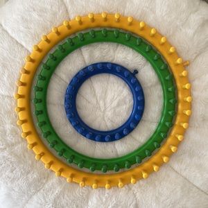 Knifty Knitter round looms (set of 3)